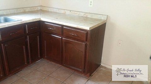 5th image of 7006 Laguna Azul Dr