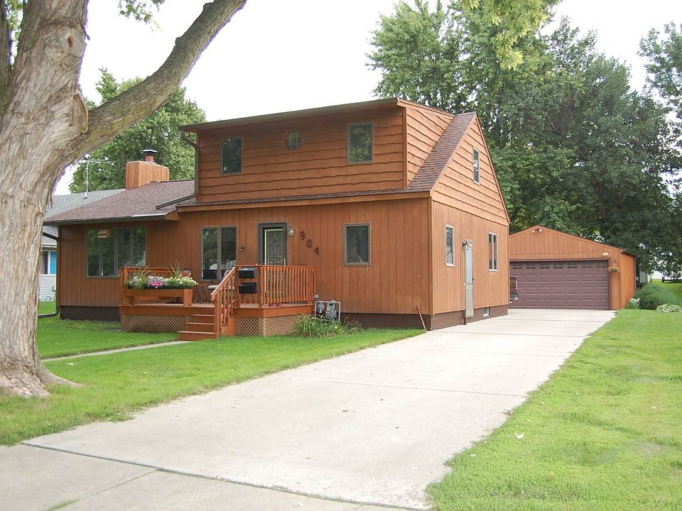 1st image of 904 Omaha Ave