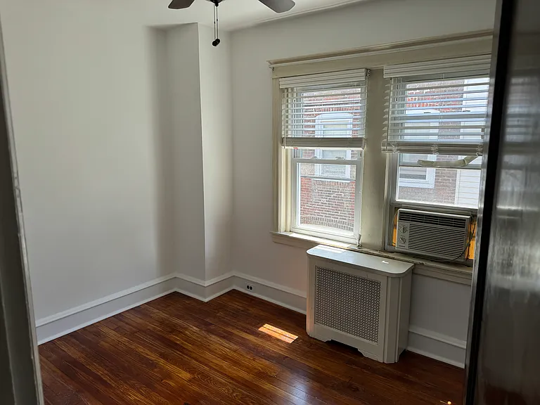 156 Saint Pauls Rd — Photo 10