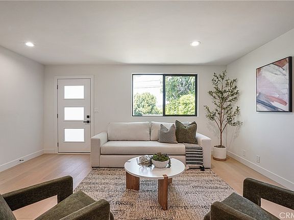 4th image of 3560 Lavell Dr