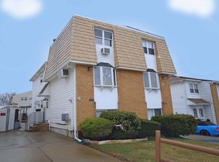 238 Brookfield Ave, Staten Island, NY 10308