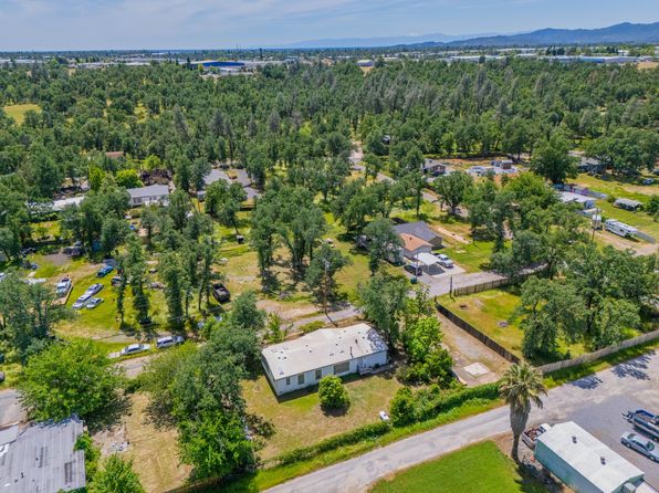18518 Candy Ln, Redding, CA 96003