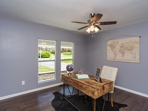 4th image of 1347 Orchard Lakes Dr