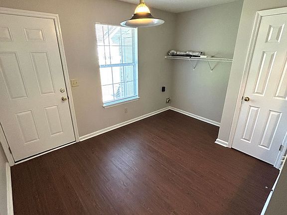 5th image of 28 Chatham St #A