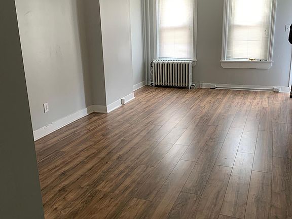 2nd image of 1122 Lancaster Ave