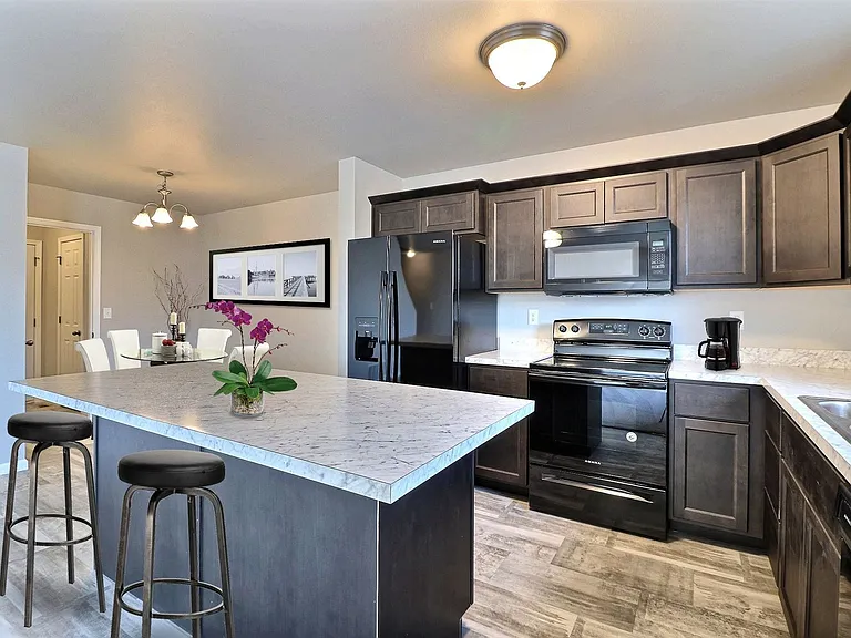 4406 Serenity Ct — Photo 1