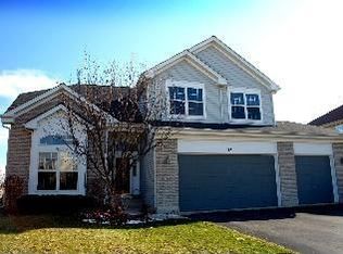 38 Highland Rd, Grayslake, IL 60030