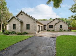 5249 W 8th Street Rd, Anderson, IN 46011