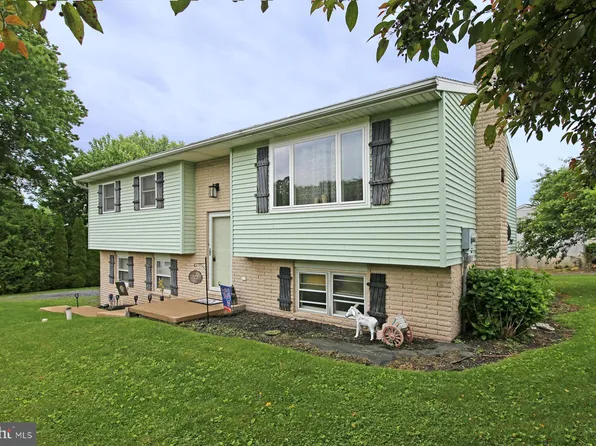 1595 Jody Ave, Lebanon, PA 17046