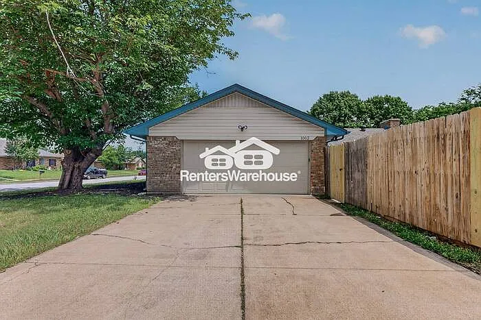 1002 Westminster Ln — Photo 41