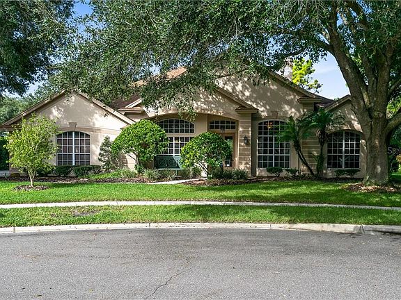 2nd image of 2052 Wembley Pl
