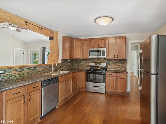 3rd image of 34955 N Park Dr