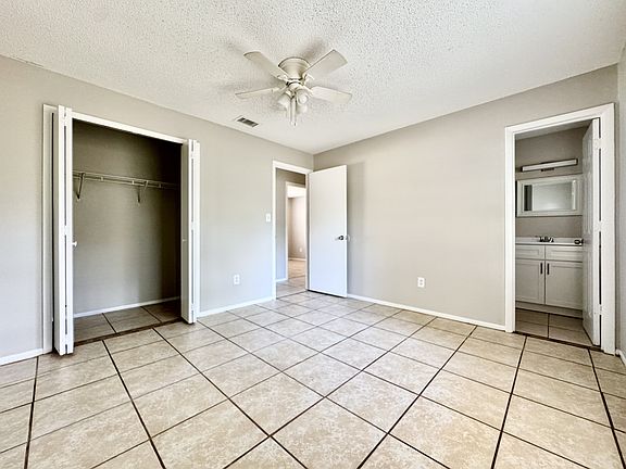 2nd image of 3269 Clewiston St
