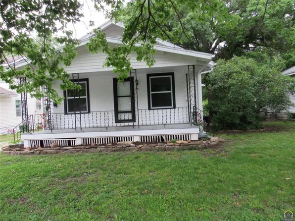 721 W 6th St, Ottawa, KS 66067