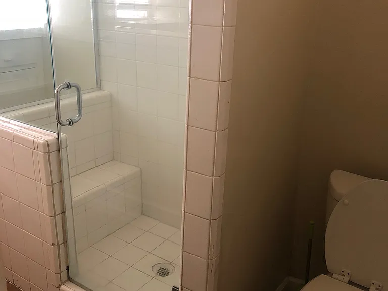 431 Rose Ave #2A — Photo 9