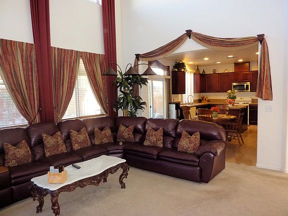 4th image of 1853 Hardy Dr