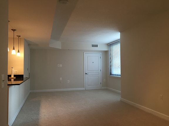 5th image of 2451 Midtown Ave #505