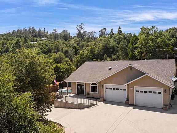 2nd image of 20661 Lower Hillview Dr