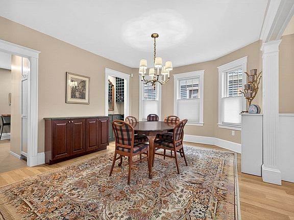 4th image of 20 Carver St #1