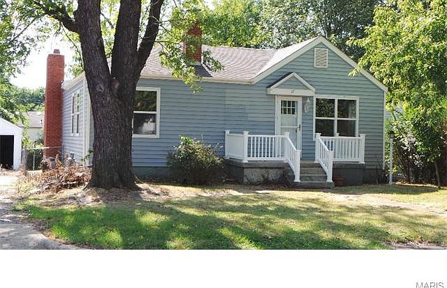 1st image of 27 Greenwood Dr