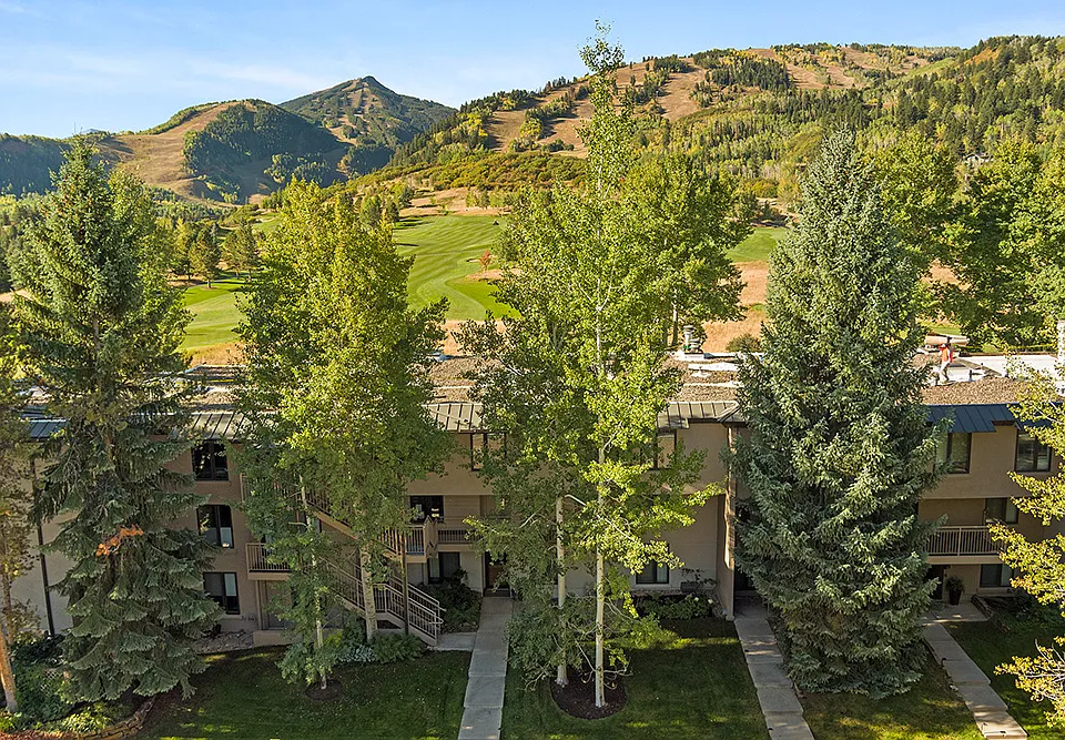 39060 Highway 82 #7