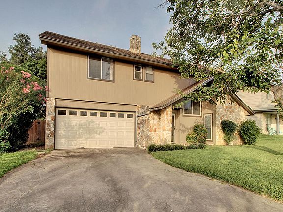 3rd image of 2009 Malvern Hill Dr