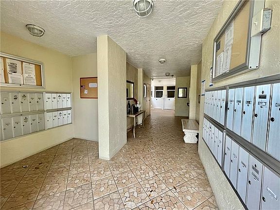 3rd image of 9551 Weldon Cir APT E210