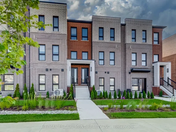 247 Burke St, Hamilton, ON L8B 0A8