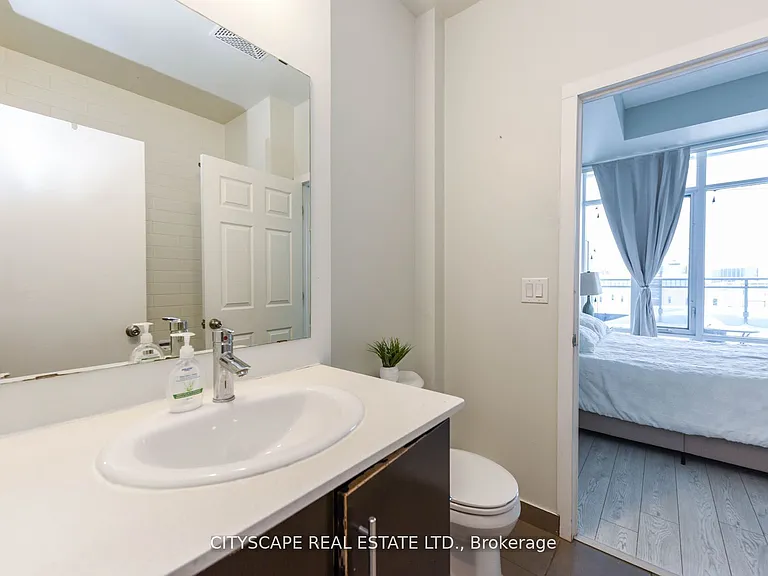 365 Prince Of Wales Dr E #611 — Photo 14