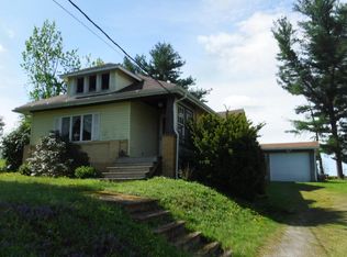 213 Meadow Rd, Seneca, PA 16346