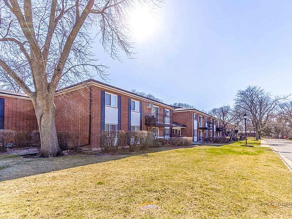 2nd image of 2407 E Brandenberry Ct APT 2K