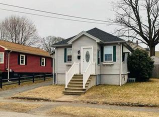 22 Nickerson Rd, Peabody, MA 01960