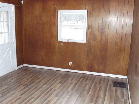 4th image of 2674 N Gettysburg Ave #2674