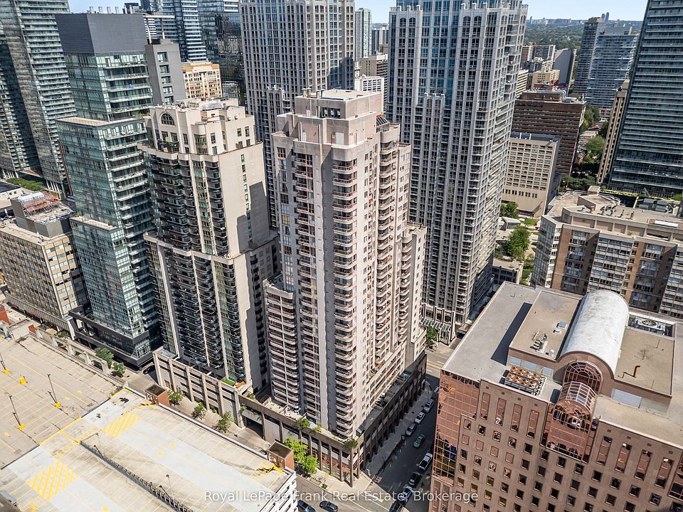 1st image of 736 Bay St #2910