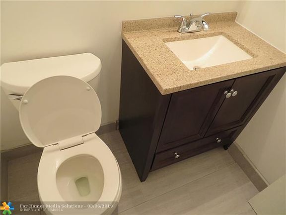 4th image of 8421 Lagos De Campo Blvd APT T306