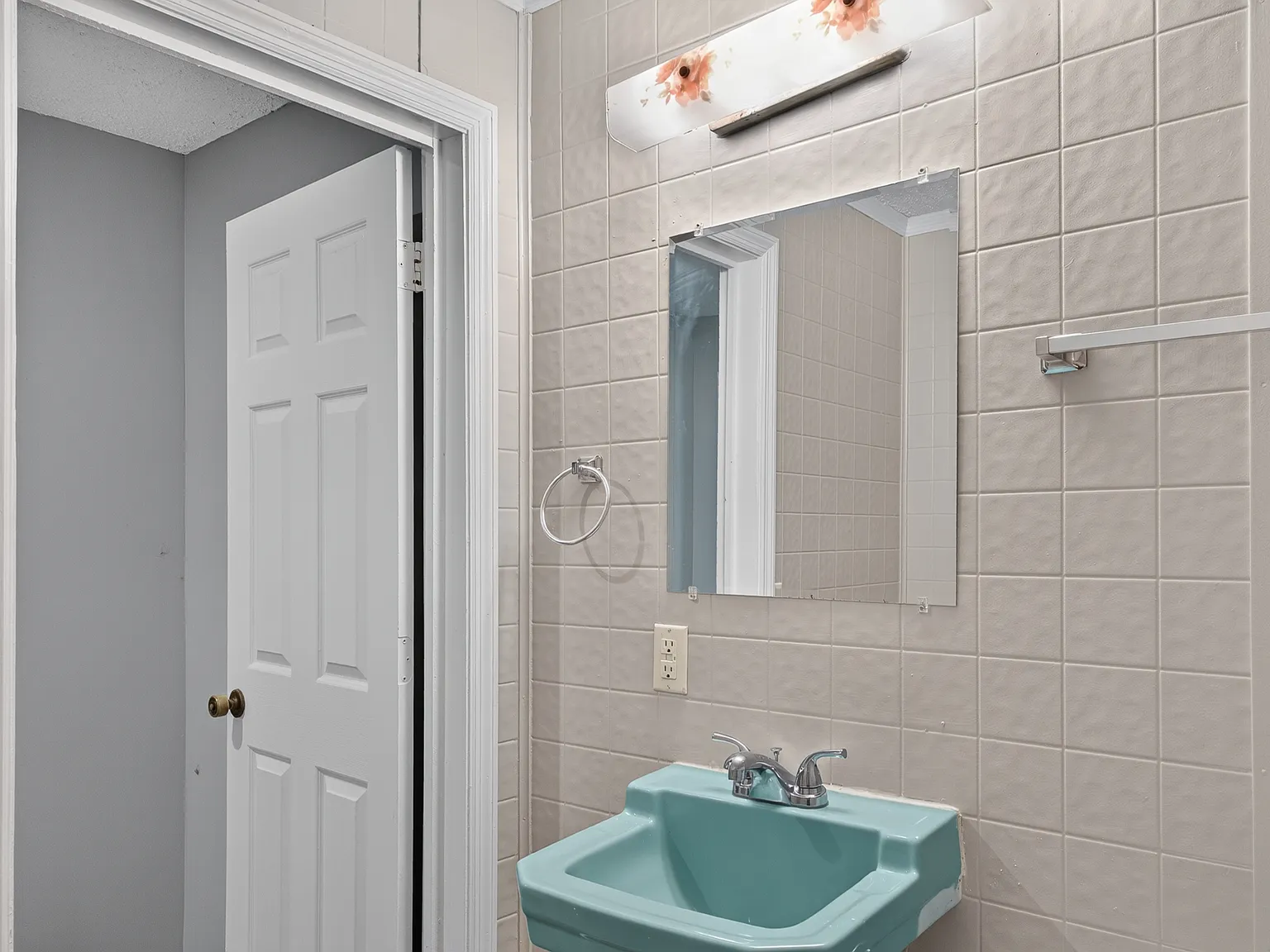 1 bed, 800 sqft, $850 — Photo 2