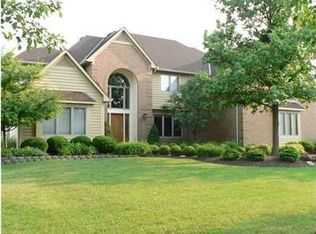 229 McKenna Creek Dr, Columbus, OH 43230
