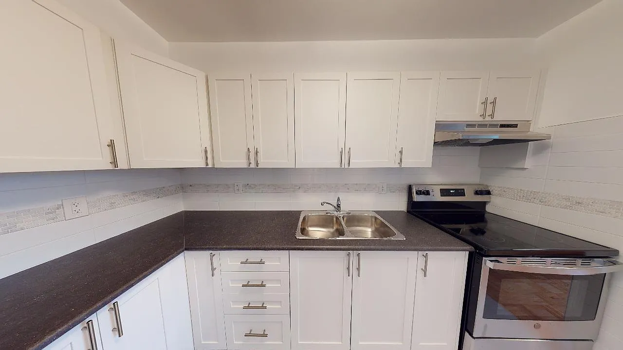 170 Dudley Ave — Photo 1
