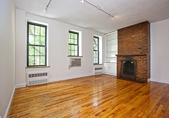 Rented by Buchbinder & Warren | media 3