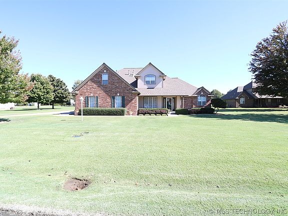 2nd image of 7852 N 173rd East Ave