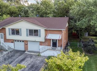 1549 Revere Cir, Schaumburg, IL 60193