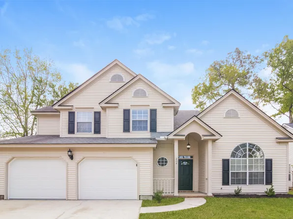 204 Candleberry Cir, Goose Creek, SC 29445