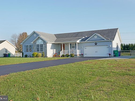 2nd image of 80 Doe Ct