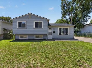 15924 Orchard St, Romulus, MI 48174