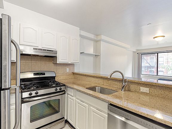3rd image of 158 E 100th St APT 2F