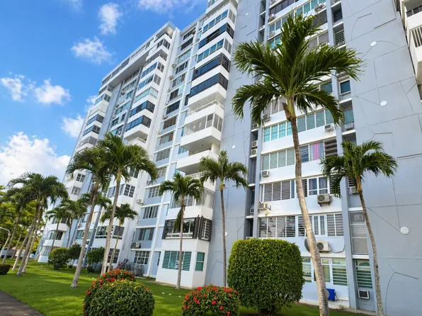 Cond Laguna Gdns APT 12L, Carolina, PR 00979