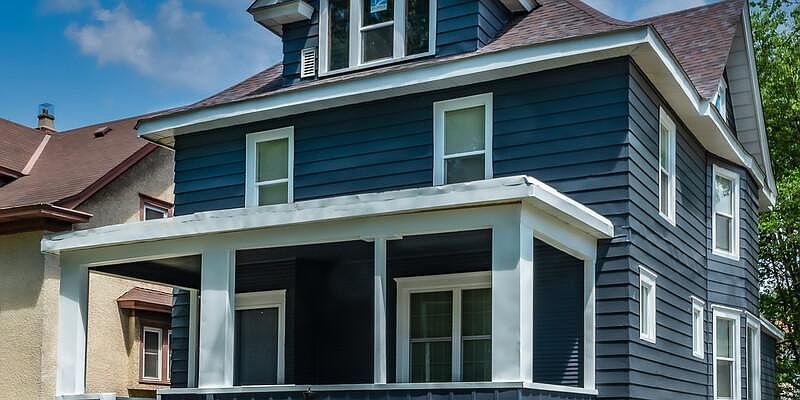 1st image of 1600 Irving Ave N #2