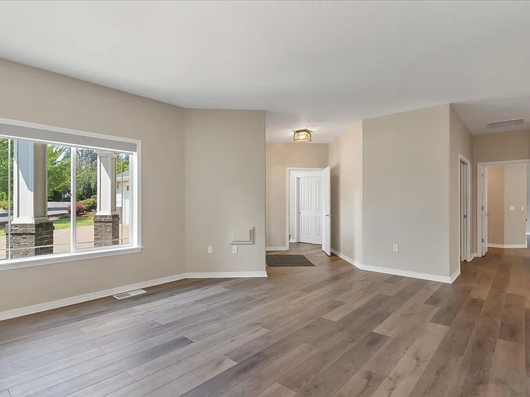 2765 Fort Hill Ave NW — Photo 7
