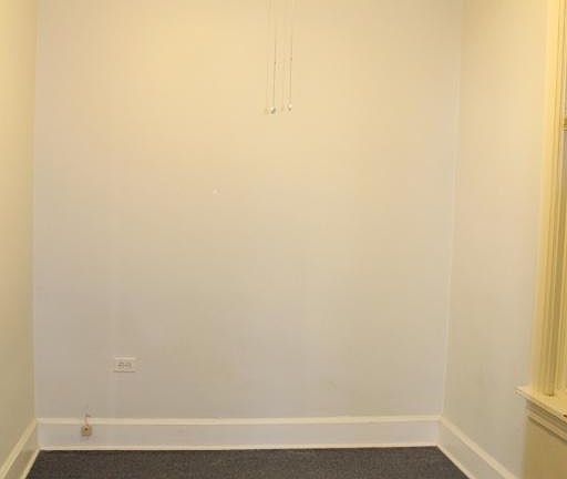 3rd image of 1502 W Melrose St #1226