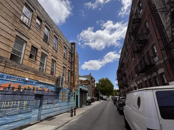 267 Troy Avenue image 3 of 3